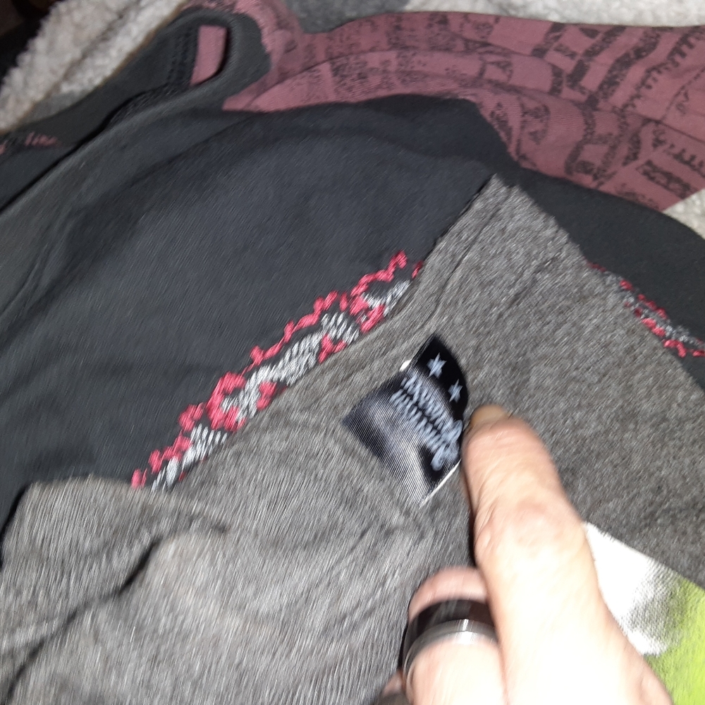 Clothing bundle - Picture 6 of 16